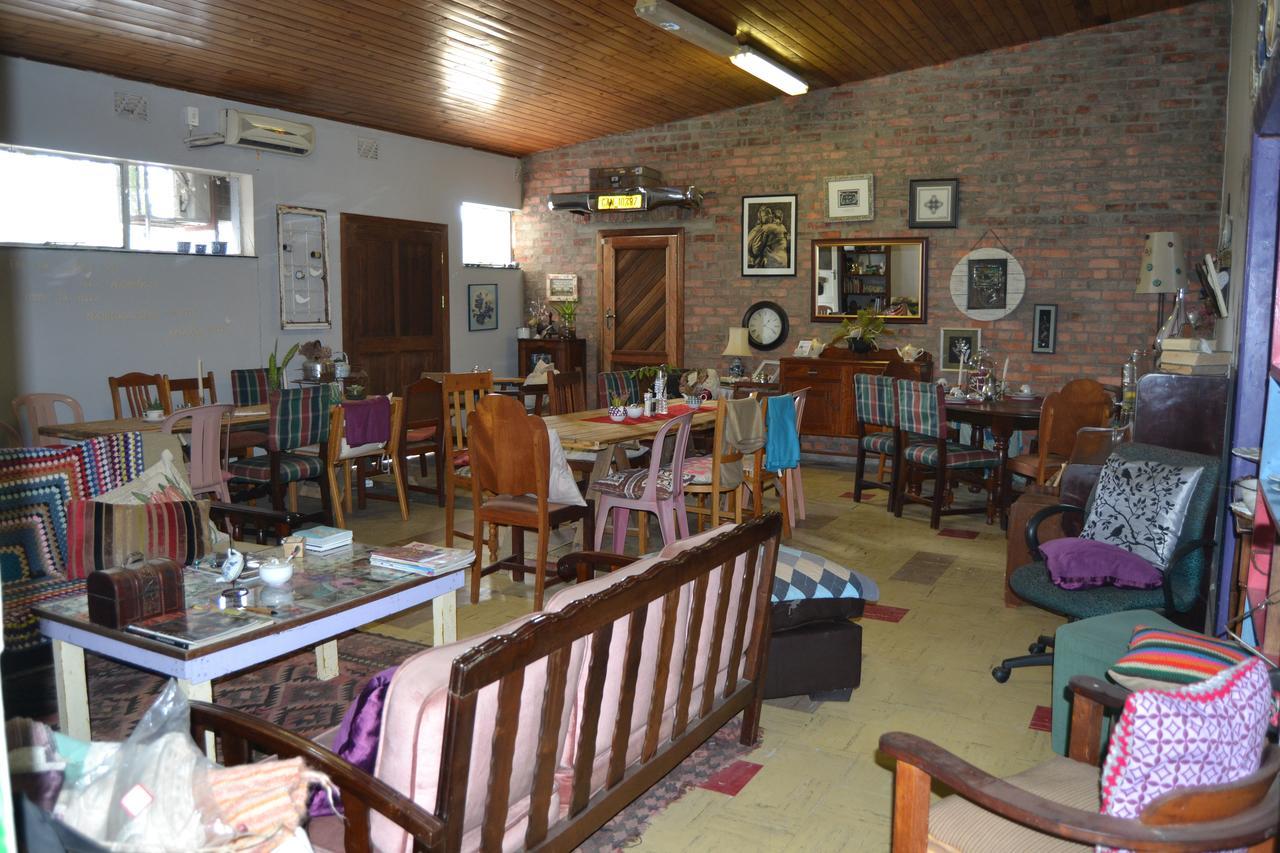 Suzie'S Coffee Shop Accommodation Bellville Exterior foto